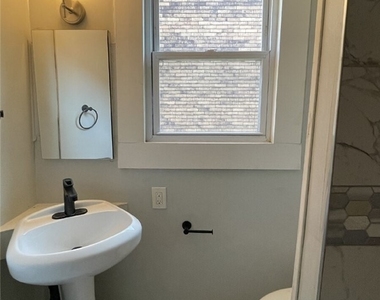 7526 Dickson St - Photo Thumbnail 16