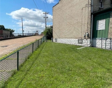 7442 Irvine St - Photo Thumbnail 15