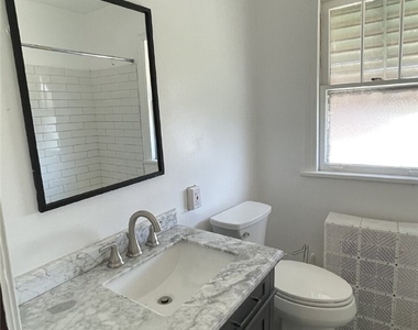 7442 Irvine St - Photo Thumbnail 12