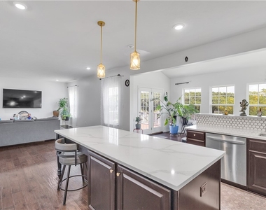 507 Audrey Ct - Photo Thumbnail 14