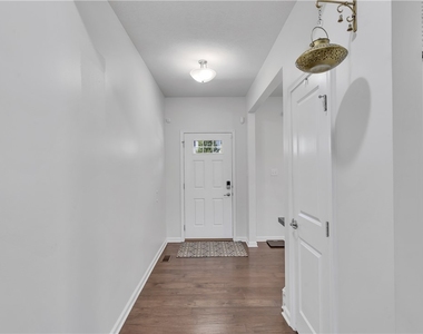 507 Audrey Ct - Photo Thumbnail 4