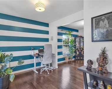 507 Audrey Ct - Photo Thumbnail 5