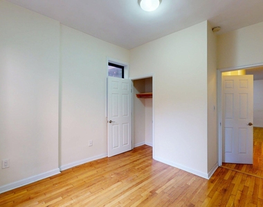 123 East 82nd Street - Photo Thumbnail 2