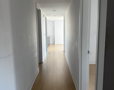 662 Pacific Street - Photo Thumbnail 3