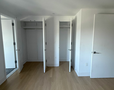 662 Pacific Street - Photo Thumbnail 5