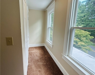 307 Turin Street - Photo Thumbnail 6