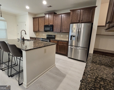 2020 Beyers Landing Drive - Photo Thumbnail 13