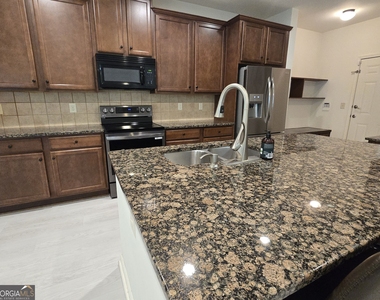 2020 Beyers Landing Drive - Photo Thumbnail 12