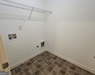 2020 Beyers Landing Drive - Photo Thumbnail 17