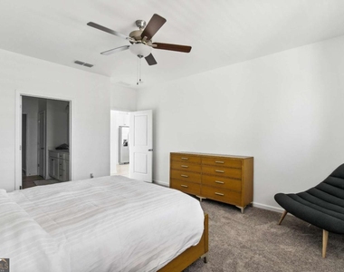 1513 Salinger Court - Photo Thumbnail 10