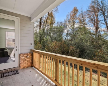 1513 Salinger Court - Photo Thumbnail 12