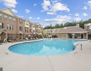 4090 Pierson Trace - Photo Thumbnail 27