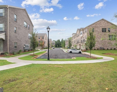 4090 Pierson Trace - Photo Thumbnail 26