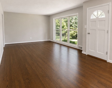 3148 Roberts Road - Photo Thumbnail 1