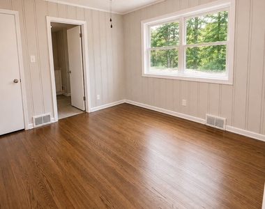 3148 Roberts Road - Photo Thumbnail 14