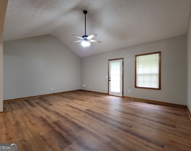 522 Carl Cedar Hill Road - Photo Thumbnail 2