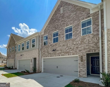 4231 Denton Drive - Photo Thumbnail 1