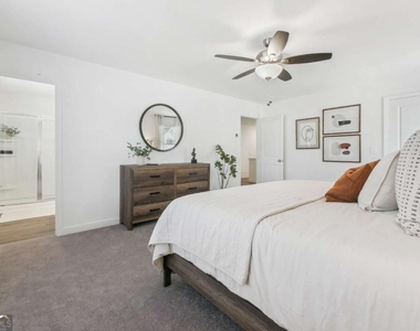 4231 Denton Drive - Photo Thumbnail 14