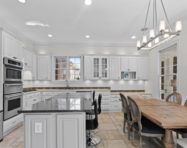 102 N Cove Drive - Photo Thumbnail 10