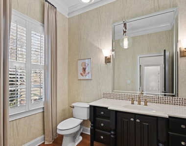 102 N Cove Drive - Photo Thumbnail 7