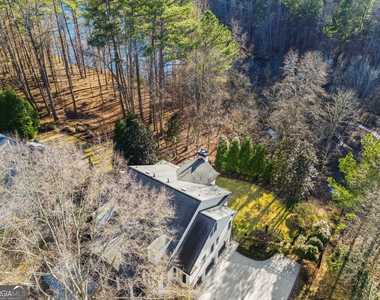 102 N Cove Drive - Photo Thumbnail 2