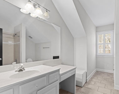 102 N Cove Drive - Photo Thumbnail 23