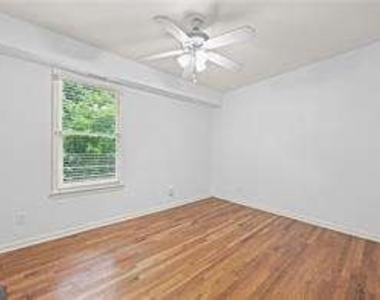 2429 Claude Street Nw - Photo Thumbnail 17