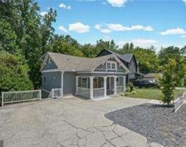 2429 Claude Street Nw - Photo Thumbnail 2