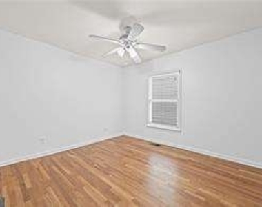 2429 Claude Street Nw - Photo Thumbnail 15