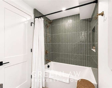 3250 Wynn Drive - Photo Thumbnail 14