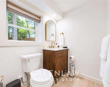 3250 Wynn Drive - Photo Thumbnail 13