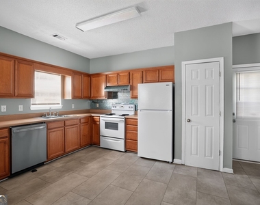 132 Hawkeye Lane - Photo Thumbnail 5