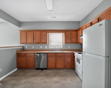 132 Hawkeye Lane - Photo Thumbnail 6