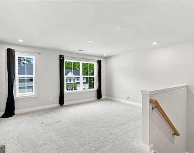 406 Riverclub Road - Photo Thumbnail 34