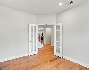 406 Riverclub Road - Photo Thumbnail 18