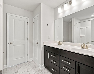 406 Riverclub Road - Photo Thumbnail 29