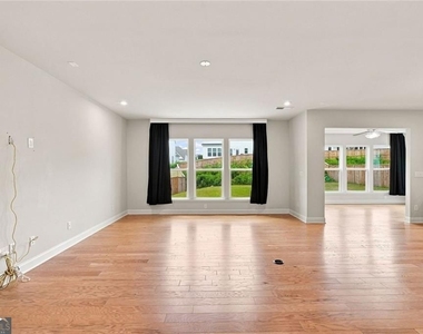 406 Riverclub Road - Photo Thumbnail 11