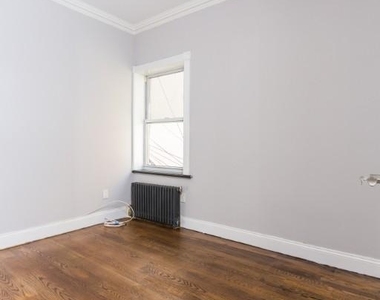 West 53rd Street - Photo Thumbnail 2