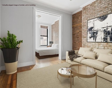 Mott Street - Photo Thumbnail 2