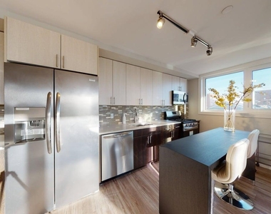 178-02 Hillside Avenue - Photo Thumbnail 1