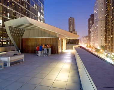 West 67th Street - Photo Thumbnail 8