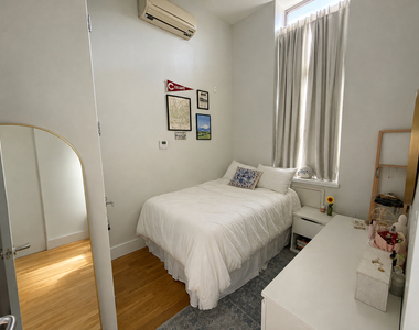 105 Vanderveer Street - Photo Thumbnail 1
