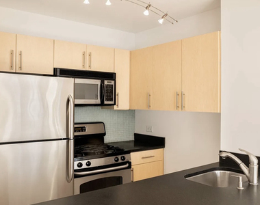 155 West 21st Street - Photo Thumbnail 1