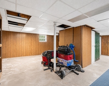 305 Manning Ave - Photo Thumbnail 13