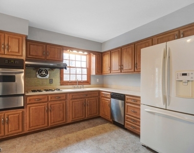 28 Bear Brook Ln - Photo Thumbnail 7