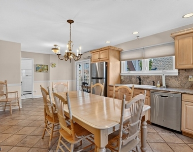 200 N 18th St - Photo Thumbnail 1
