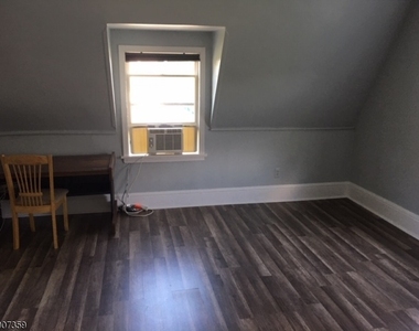 17 Rector St - Photo Thumbnail 4