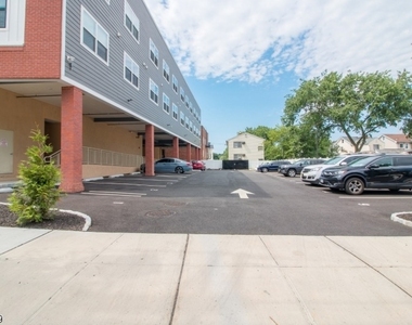 1664 Stuyvesant Ave - Photo Thumbnail 20