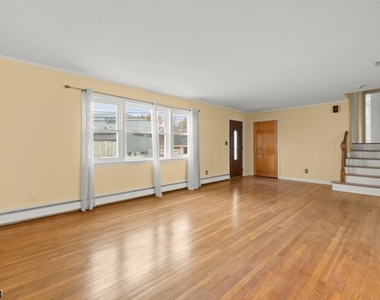 762 Valley Street12 - Photo Thumbnail 5