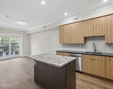 112 Brighton Avenue - Photo Thumbnail 6